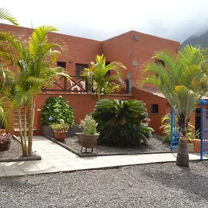 https://finca-los-castanos.tenerifehoteles.net